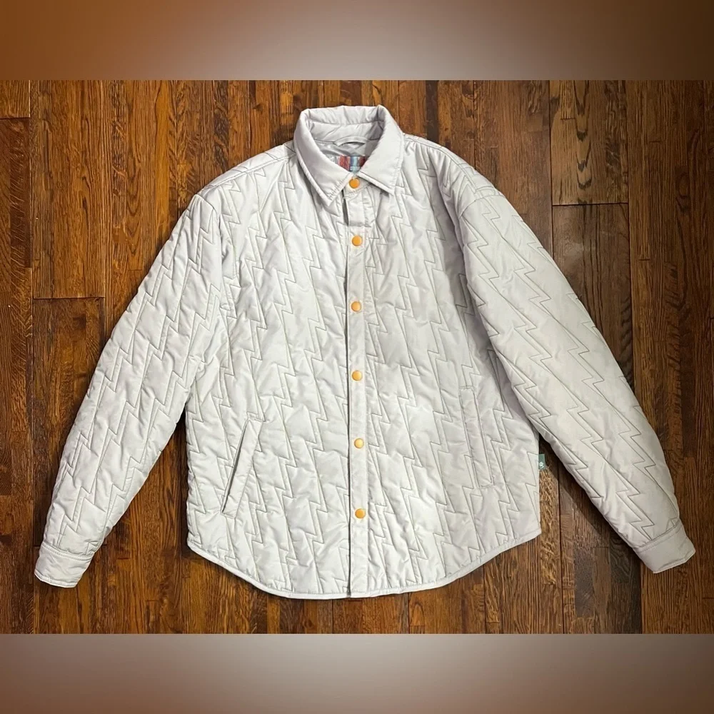 URBAN OUTFITTERS Lightning Bolt Puffer Jacket in Light Gray with Green Stitching
